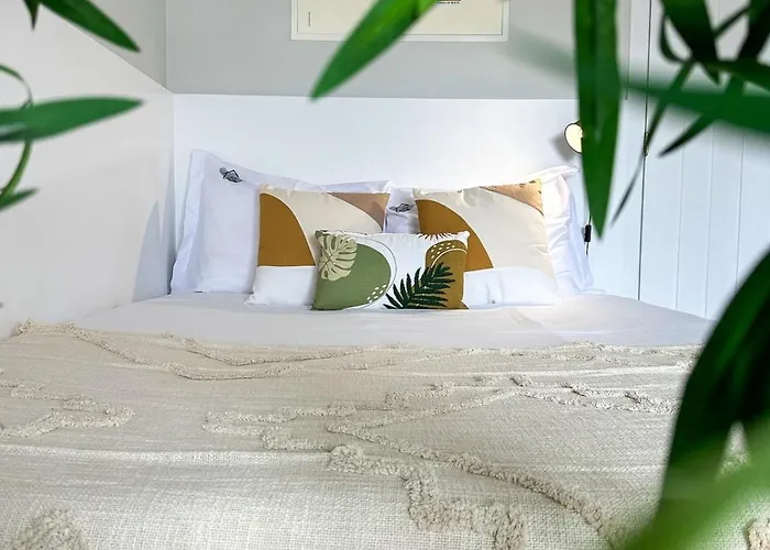 Santa Luzia's Pearl Ii D -